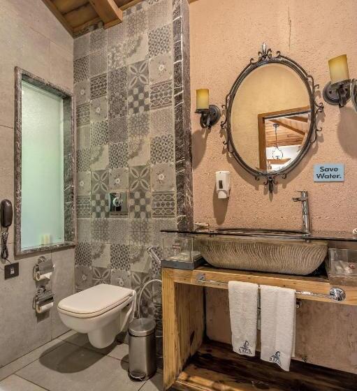 كابينة, The Baga Beach Resort