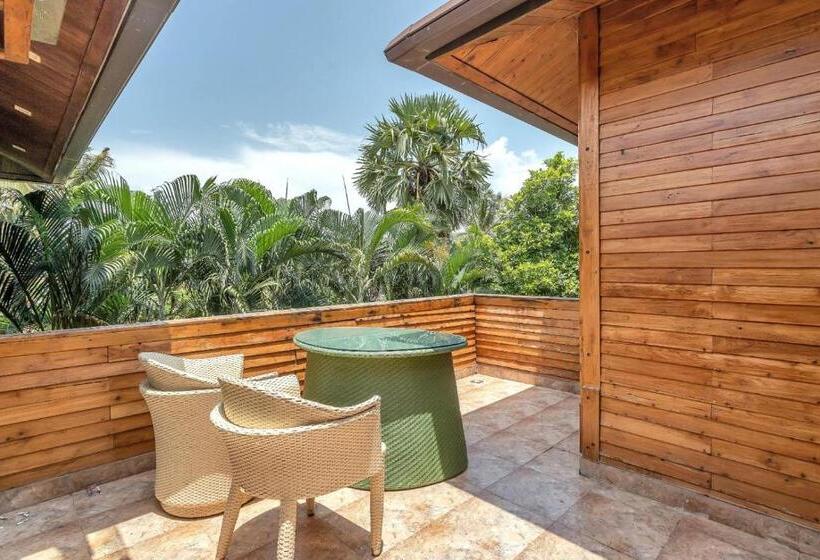 جناح مزوَّد بشرفة, The Baga Beach Resort