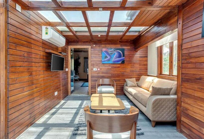 جناح مزوَّد بشرفة, The Baga Beach Resort