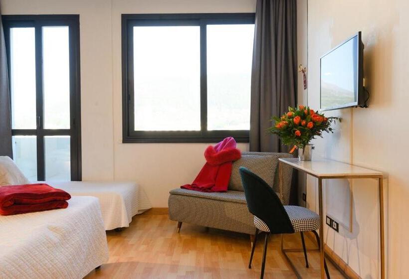 اتاق راحتی, Art Hotel Milano
