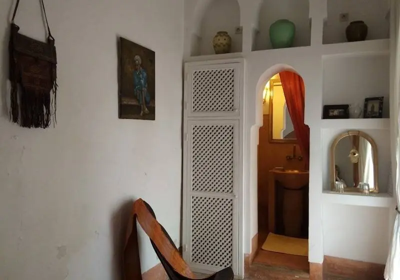 اتاق استاندارد, Artemisia Palace