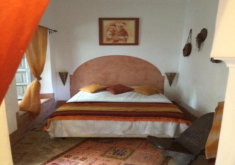 标准间, Artemisia Palace