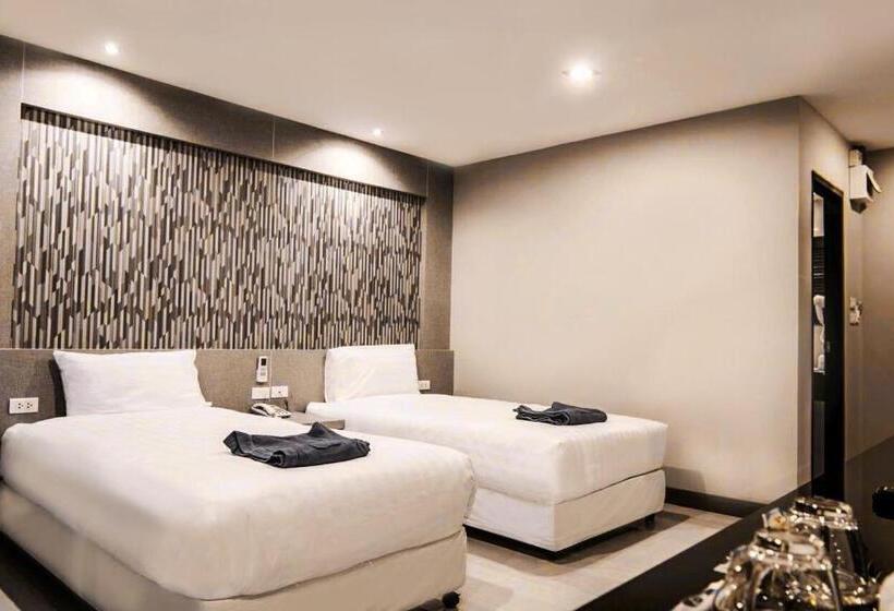 Deluxe Rum, C Hotel Bangna