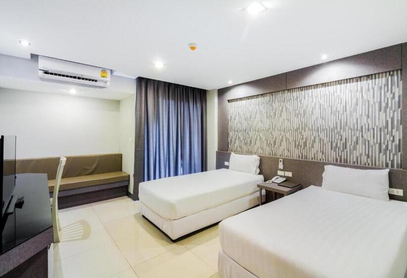 Deluxe Rum, C Hotel Bangna