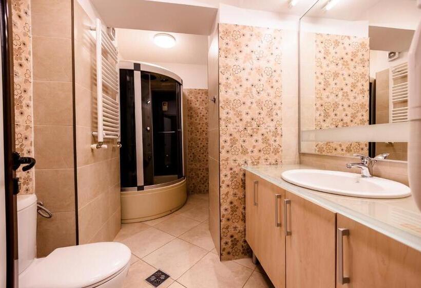 غرفة سوبيريور, Cindrel