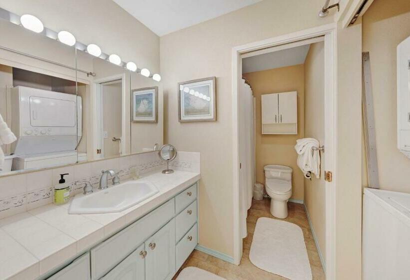 דירת שני חדרים, Embarcadero Bay View