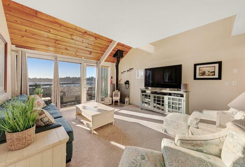 דירת שני חדרים, Embarcadero Bay View