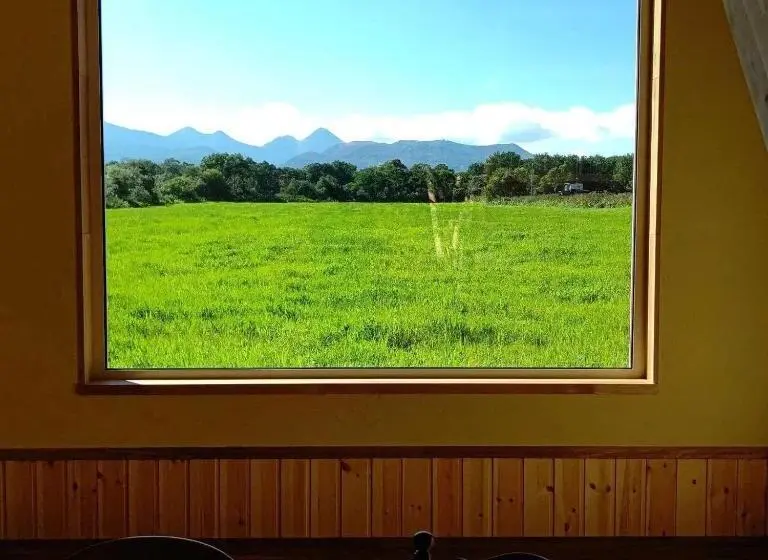 Mökki 1 Makuuhuone, 小さな森の貸し切り宿forest House Ranapirica