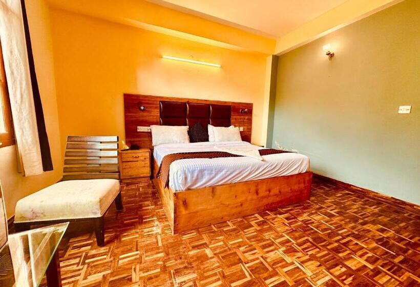 اتاق اکونومی, Kalinga Grand Manali