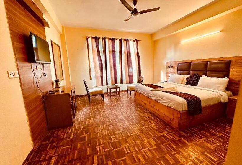 اتاق لوکس, Kalinga Grand Manali