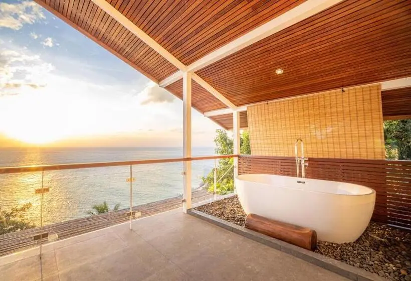 سوییت با چشم‌انداز دریا, The Ava Resort Koh Tao
