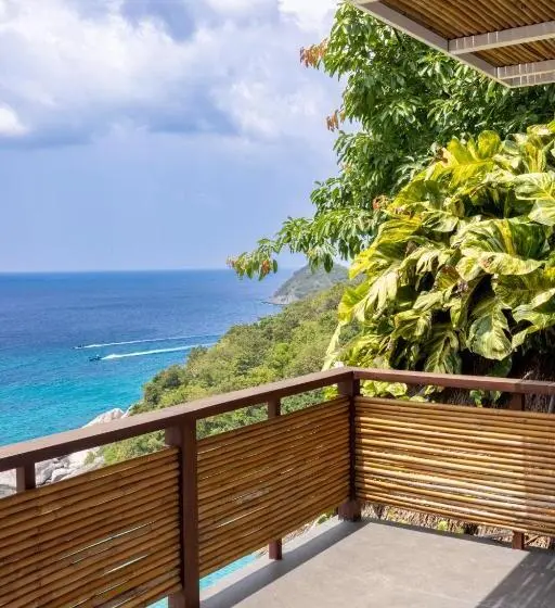 Deluxe Suite Sea View, The Ava Resort Koh Tao