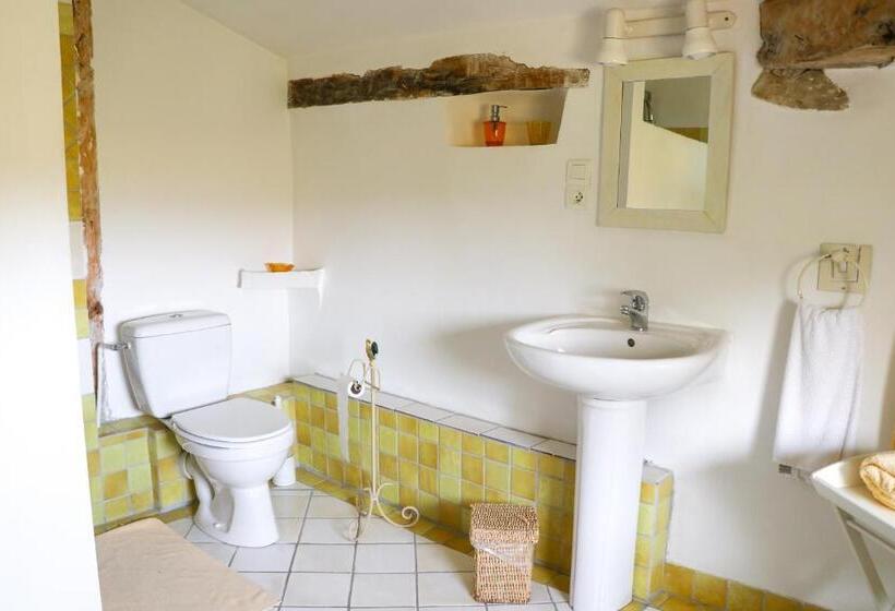 Номер Стандарт, Domaine De Marlas   Chambres D Hôtes