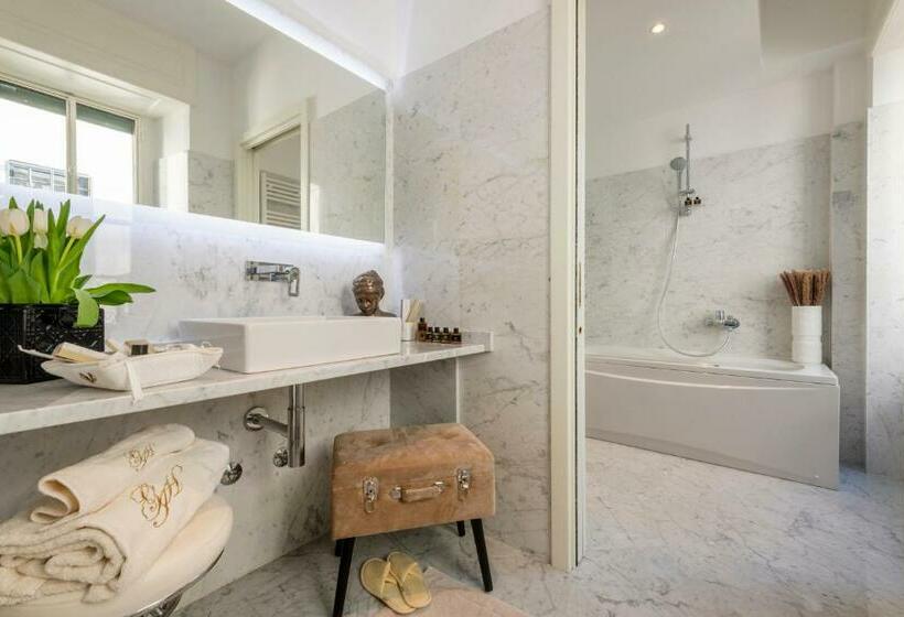 آپارتمان 3 خوابه, Imperiale Suites Milano