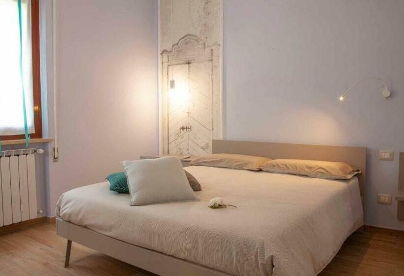 Номер Стандарт, La Camelia Bianca B&b