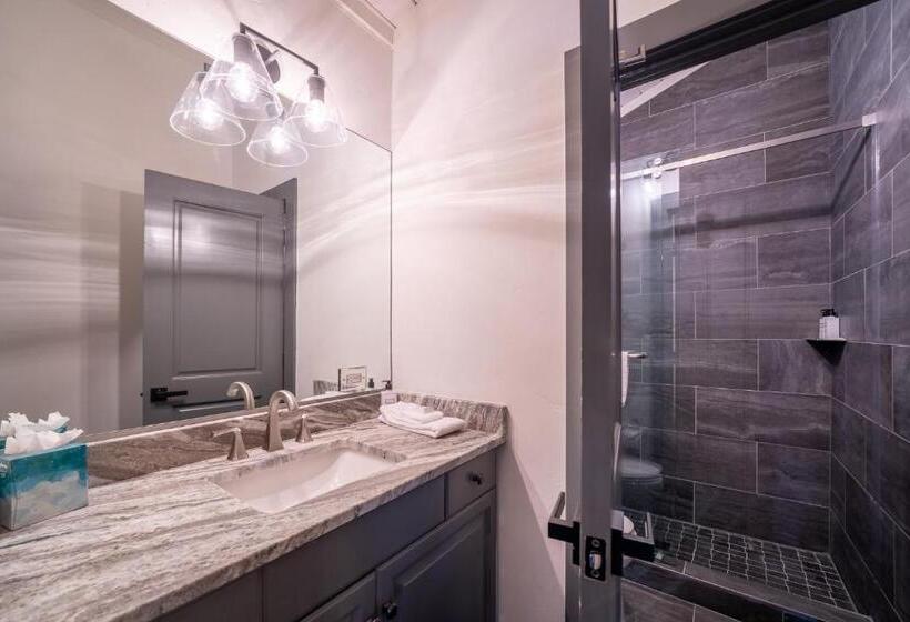 דירת שלושה חדרים, Lodge At Vail Condominiums