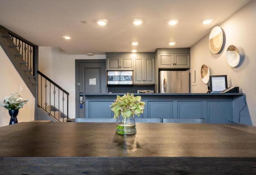 דירת שלושה חדרים, Lodge At Vail Condominiums