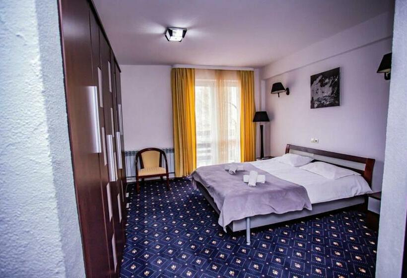 Номер Стандарт, Casa Octavian