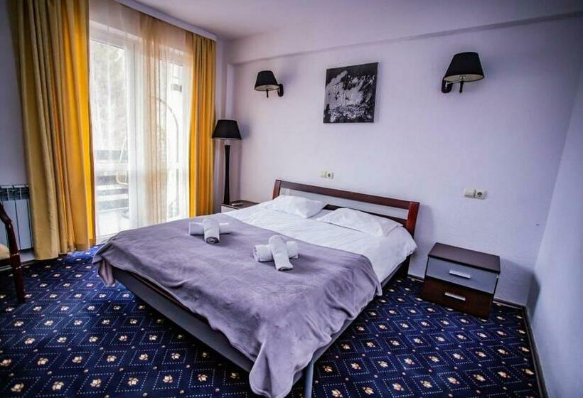 Номер Стандарт, Casa Octavian