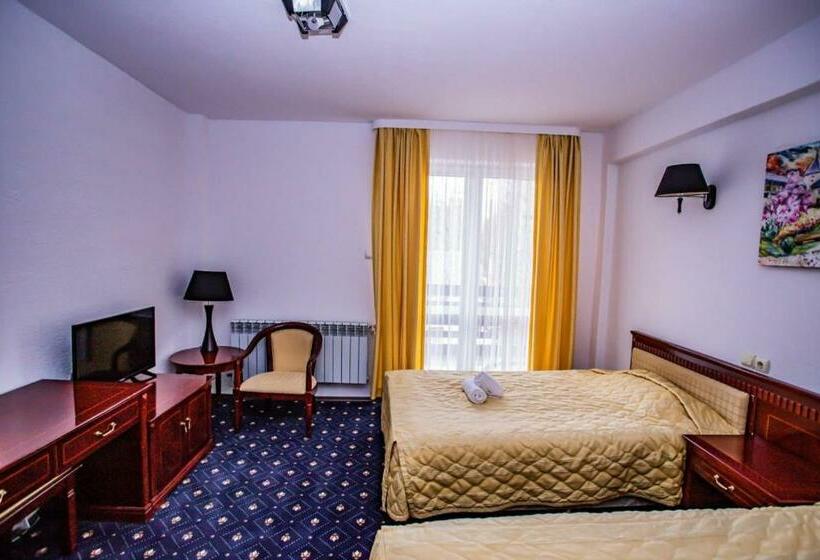 Номер Стандарт, Casa Octavian