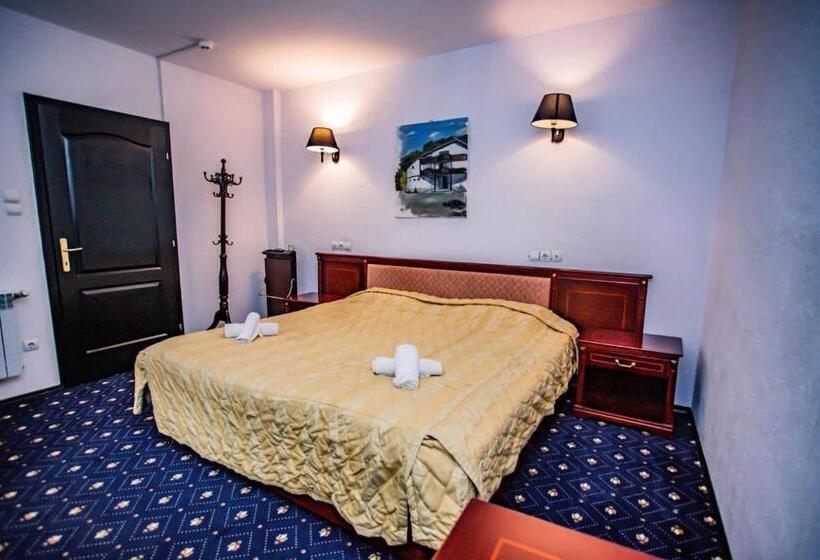 Семейный Номер, Casa Octavian