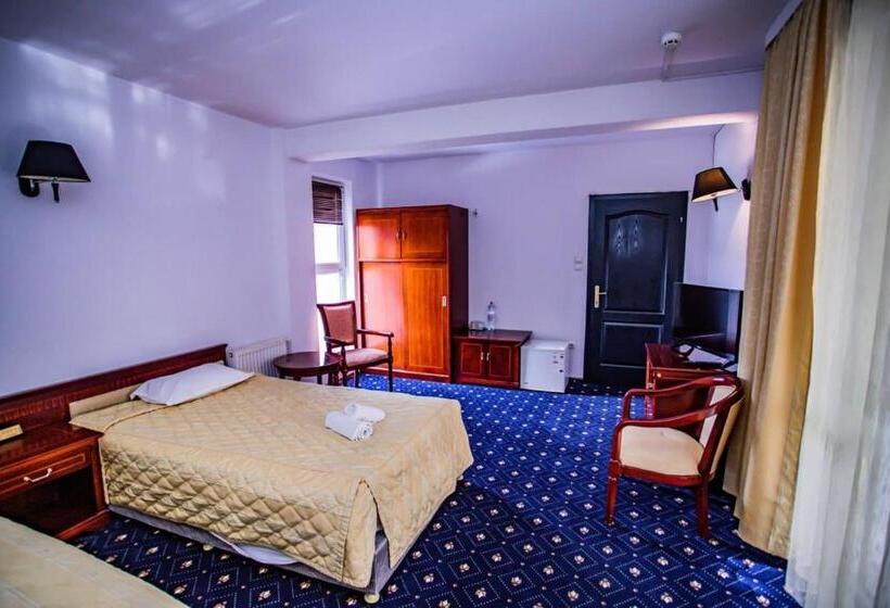 Семейный Номер, Casa Octavian