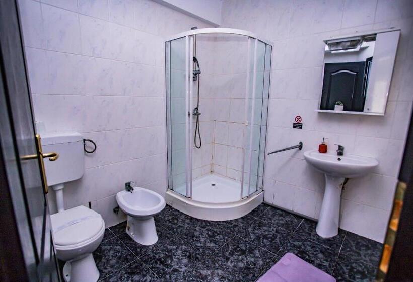 Номер Стандарт, Casa Octavian