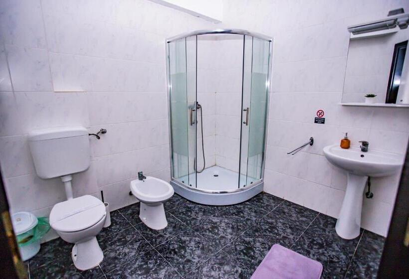 Номер Стандарт, Casa Octavian