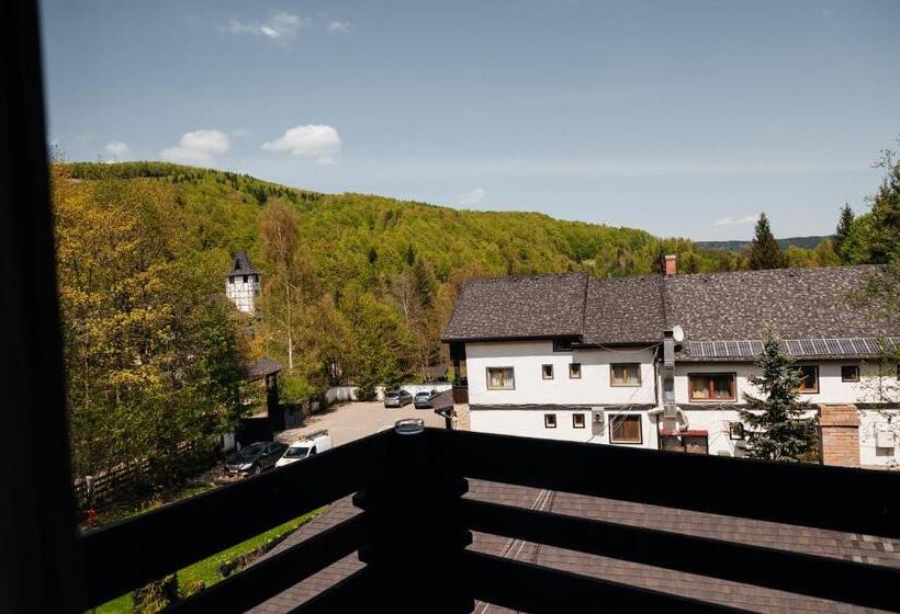 Семейный Номер, Casa Octavian