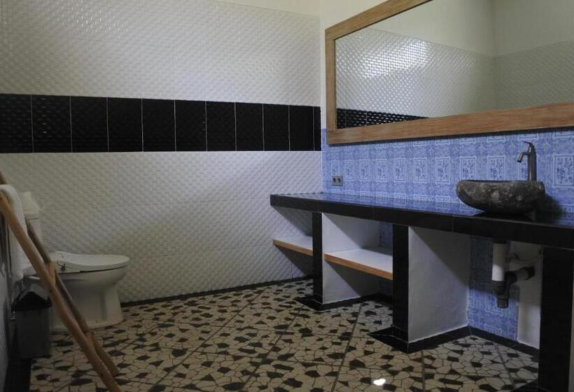 חדר דלוקס, Hi5 Kuta