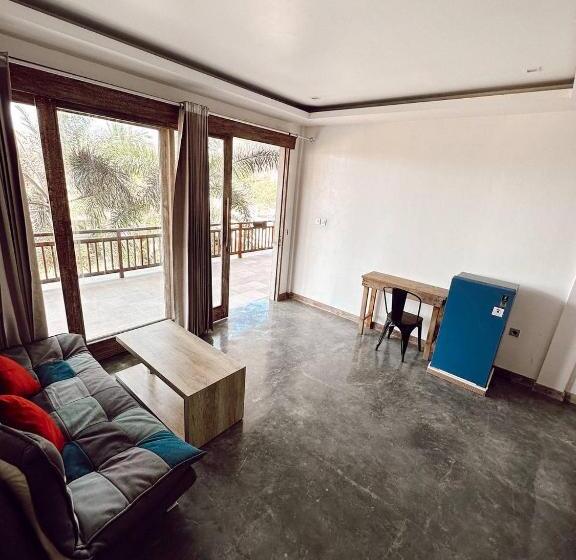 חדר דלוקס צדדי נוף לים, Hi5 Kuta