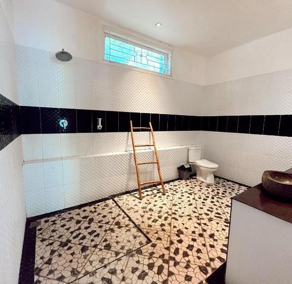 חדר דלוקס, Hi5 Kuta