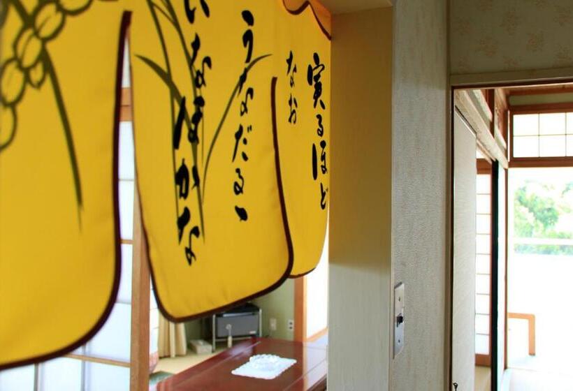 דירת חדר, Shirasakiso