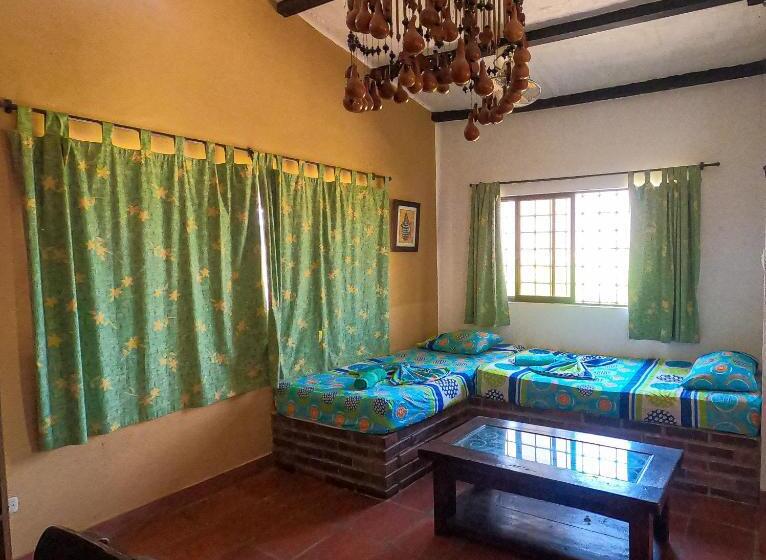 سوییت با چشمانداز دریا, Hostal La Casa De Felipe