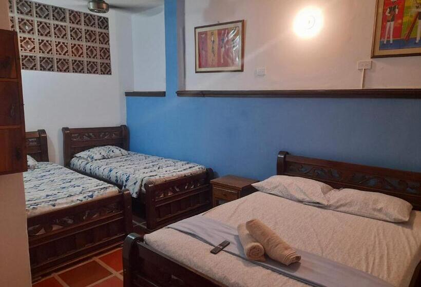 اتاق استاندارد چهار تخته, Hostal La Casa De Felipe
