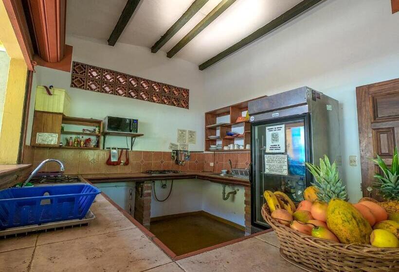 تختخواب در اتاق مشترک, Hostal La Casa De Felipe