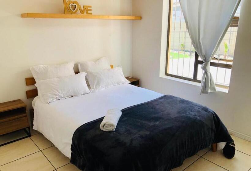 منزل 3 غرف نوم, Blue Sanctuary