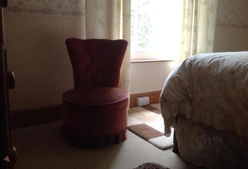 غرفة قياسية, Bradridge Farm