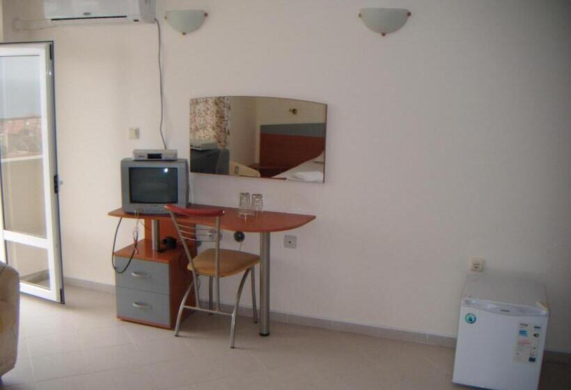 オーシャンビュースタンダードルームバルコニー付き, Babeva