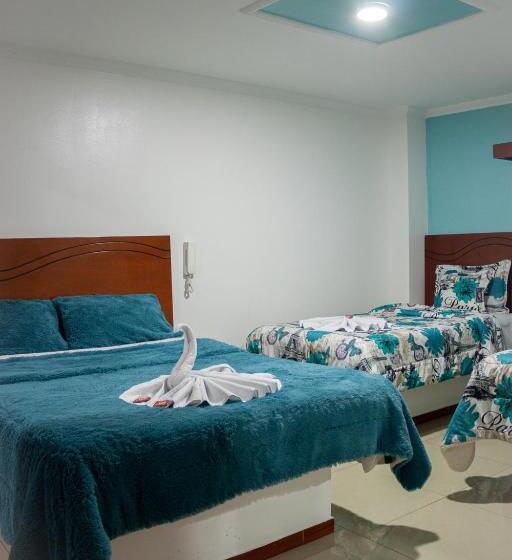 חדר משפחתי, Casa Baquero