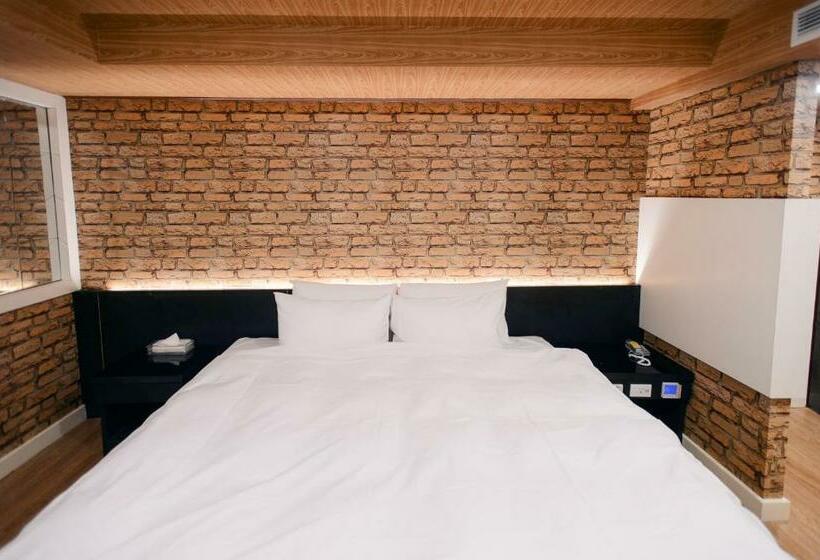 اتاق استاندارد, Duke Business