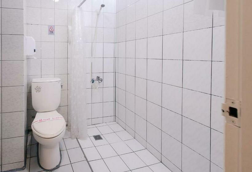 اتاق لوکس خانوادگی, Duke Business