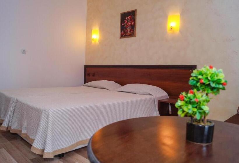 חדר סופריור, Chrystal Guest House