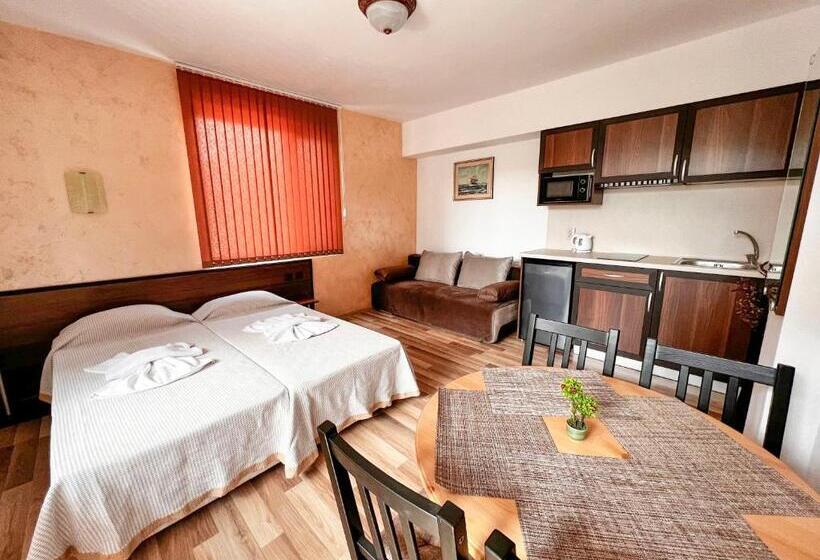 חדר סטודיו סטנדרד, Chrystal Guest House