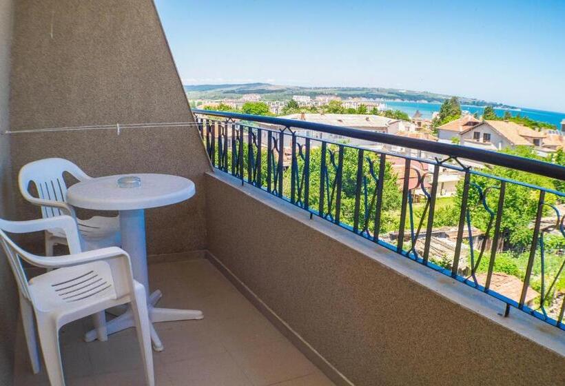 דירת שני חדרים, Chrystal Guest House