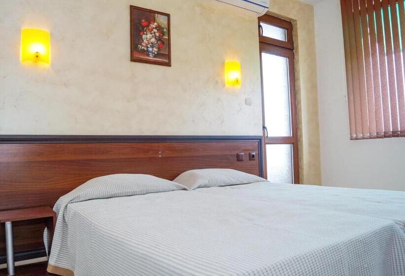 דירת שני חדרים, Chrystal Guest House