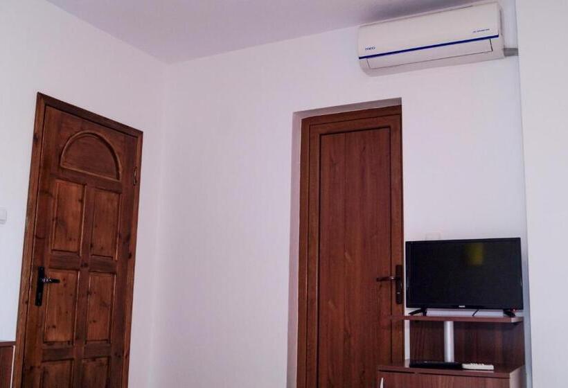 스탠다드 룸, Chrystal Guest House