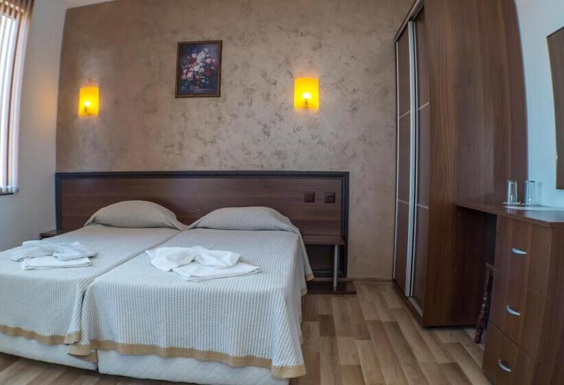 חדר סטנדרט, Chrystal Guest House