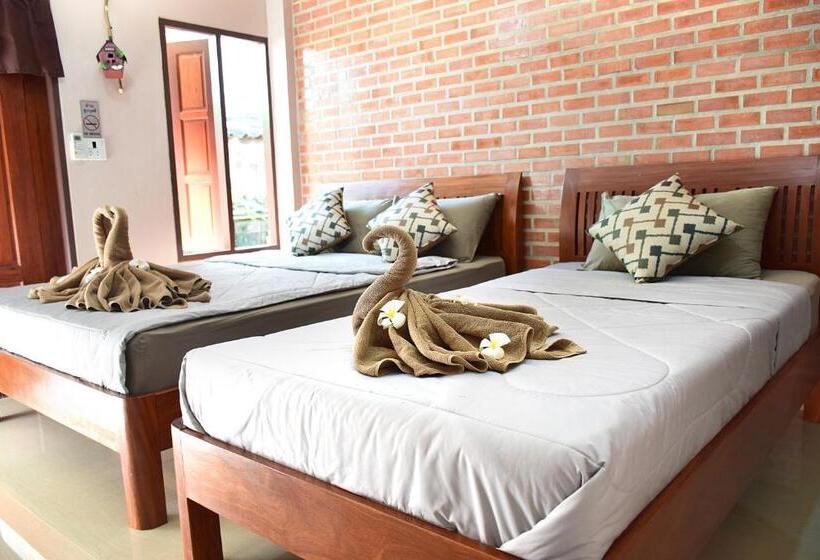 غرفة بريميوم رباعية, Siam Guesthouse