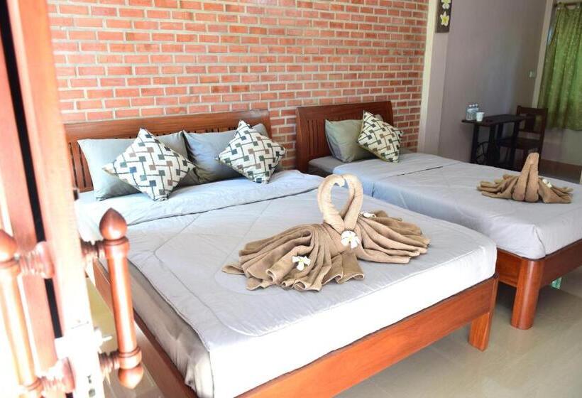 غرفة بريميوم رباعية, Siam Guesthouse